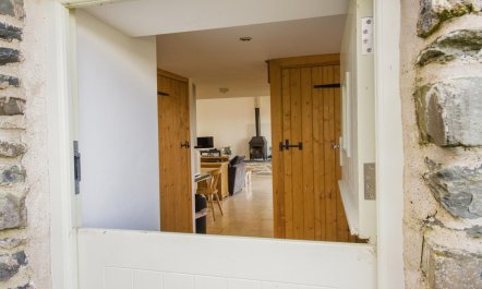 1 Bed in Llangower 4