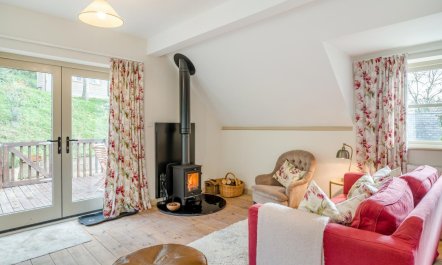 2 Bed in Longhope 3