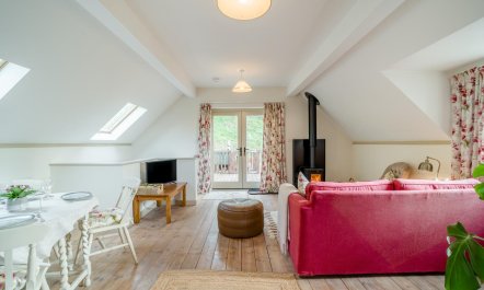 2 Bed in Longhope 7