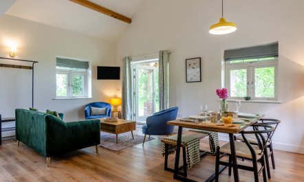 2 Bed in Waldron 6