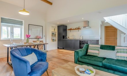 2 Bed in Waldron 7