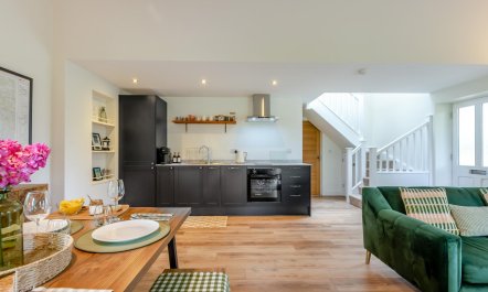 2 Bed in Waldron 9