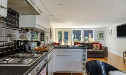 2 Bed in Shaldon 2