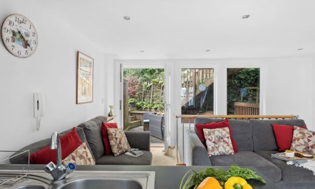 2 Bed in Shaldon 2