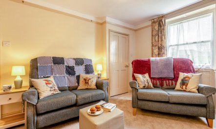 3 Bed in Weymouth 2