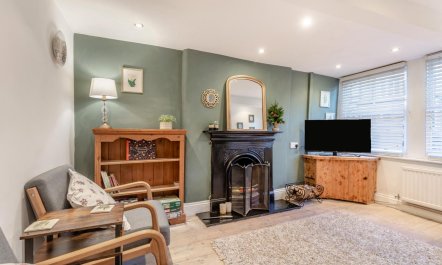 2 Bed in Buxton 1