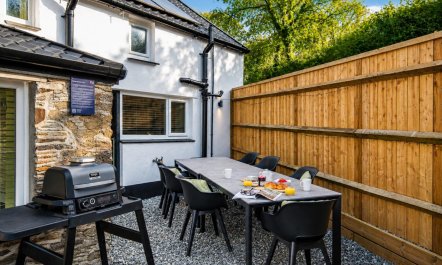 4 Bed in Looe 4