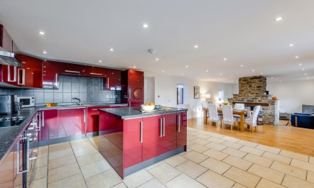 3 Bed in Rhydyfelin 1