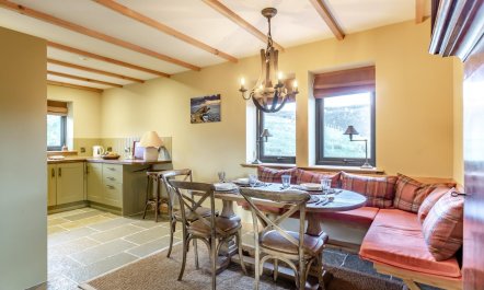 2 Bed in Glendale 6