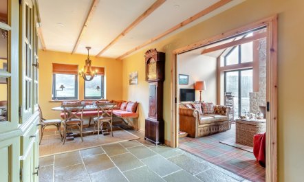 2 Bed in Glendale 5