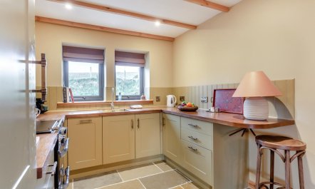 2 Bed in Glendale 9