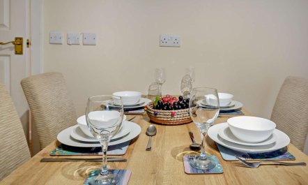 2 Bed in Llandudno 3