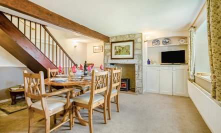 4 Bed in Tansey 2