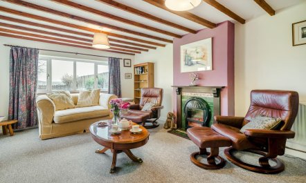 4 Bed in Tansey 3