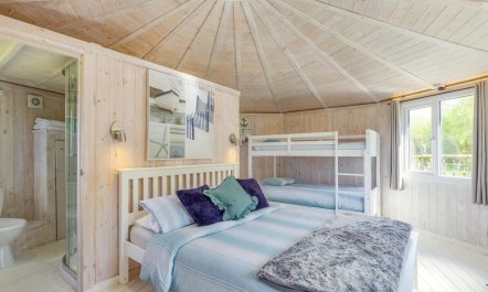 1 Bed in Hartland 4