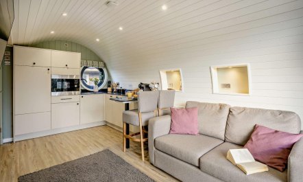 1 Bed in Cowbridge 5