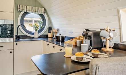 1 Bed in Cowbridge 7
