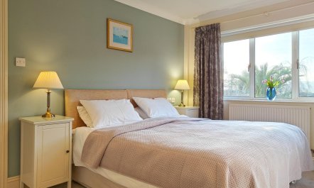1 Bed in Old Cleeve 6