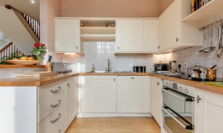 3 Bed in East Stoke 6