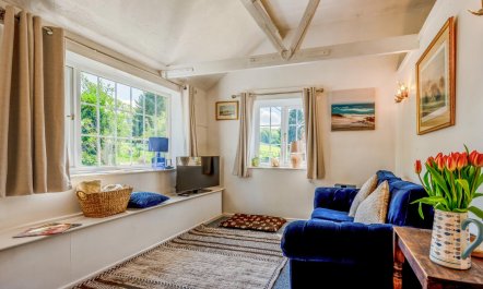 1 Bed in Upton Cross 2