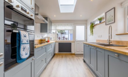 4 Bed in Cromer 8