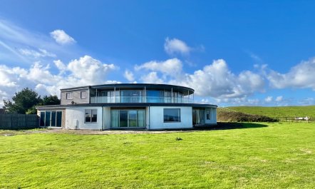 7 Bed in Westward Ho 8