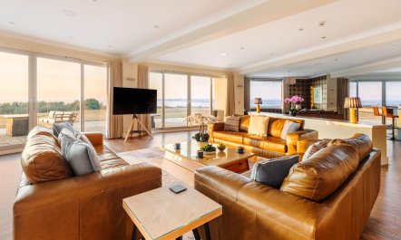 7 Bed in Westward Ho 2
