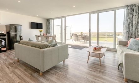 2 Bed in Crantock 2