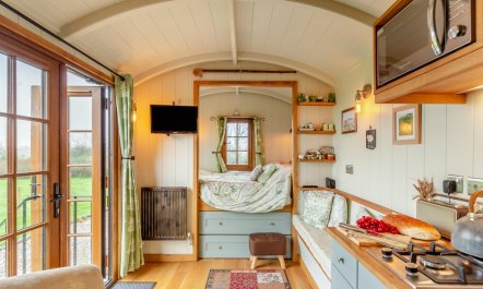 1 Bed in Trebullett 3