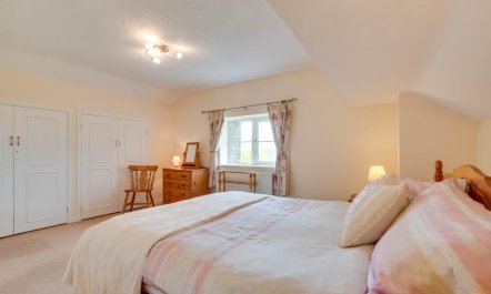 2 Bed in Bratton Fleming 9
