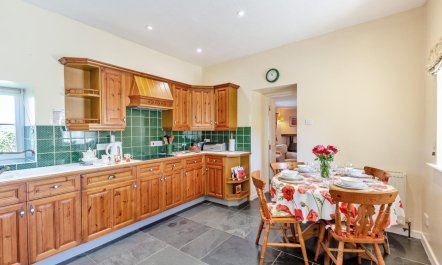 2 Bed in Bratton Fleming 6