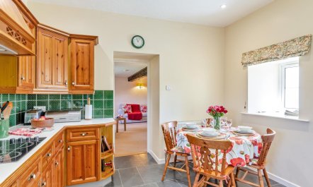 2 Bed in Bratton Fleming 5