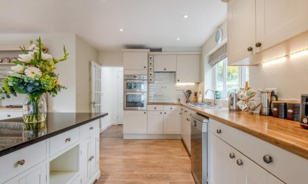 4 Bed in Hereford 9