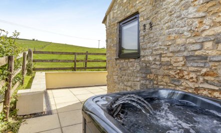1 Bed in Wyke Champflower 1
