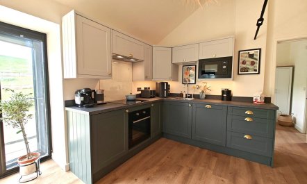 1 Bed in Wyke Champflower 3