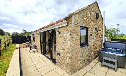1 Bed in Wyke Champflower 6