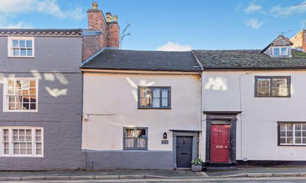 3 Bed in Whitchurch 1