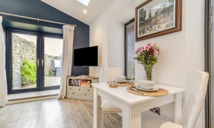 1 Bed in Totley 3
