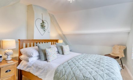 3 Bed in Seaview 3