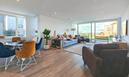 3 Bed in Constantine Bay 1
