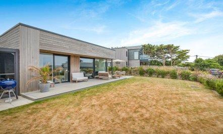 3 Bed in Constantine Bay