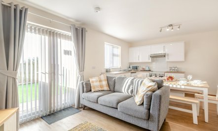 3 Bed in Chapel St. Leonards