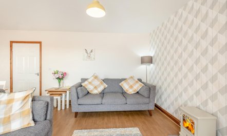 3 Bed in Chapel St. Leonards 4