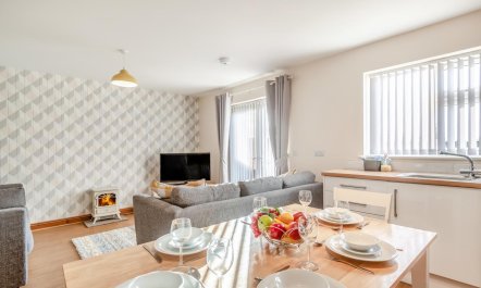 3 Bed in Chapel St. Leonards 6