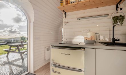1 Bed in Widegates 6