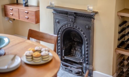 2 Bed in Chelmondiston 3