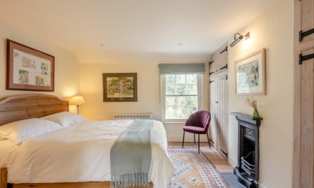 2 Bed in Chelmondiston 7