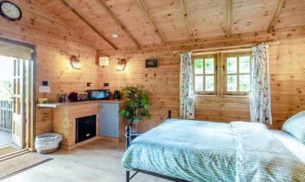 1 Bed in Westley Waterless 2