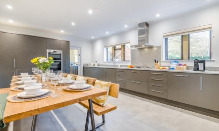 4 Bed in Old Sodbury 7