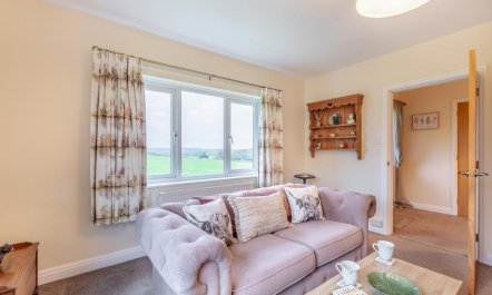 2 Bed in Renwick 3